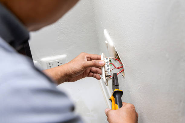 Best Electrical Troubleshooting Services  in Elsmere, DE